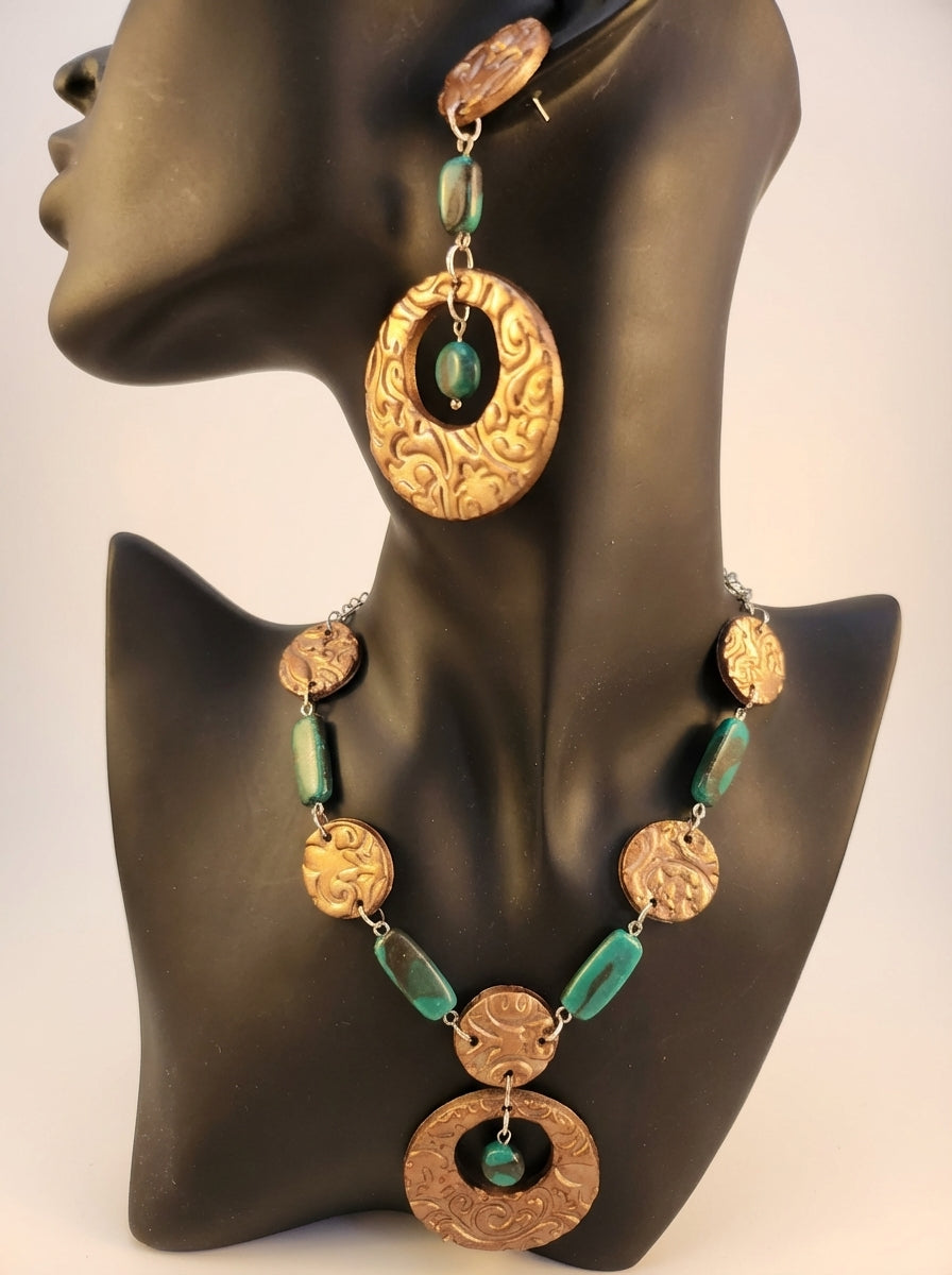 Luxe Black and Metallic Bronze Hand Sculpted Jewellery Set for Her