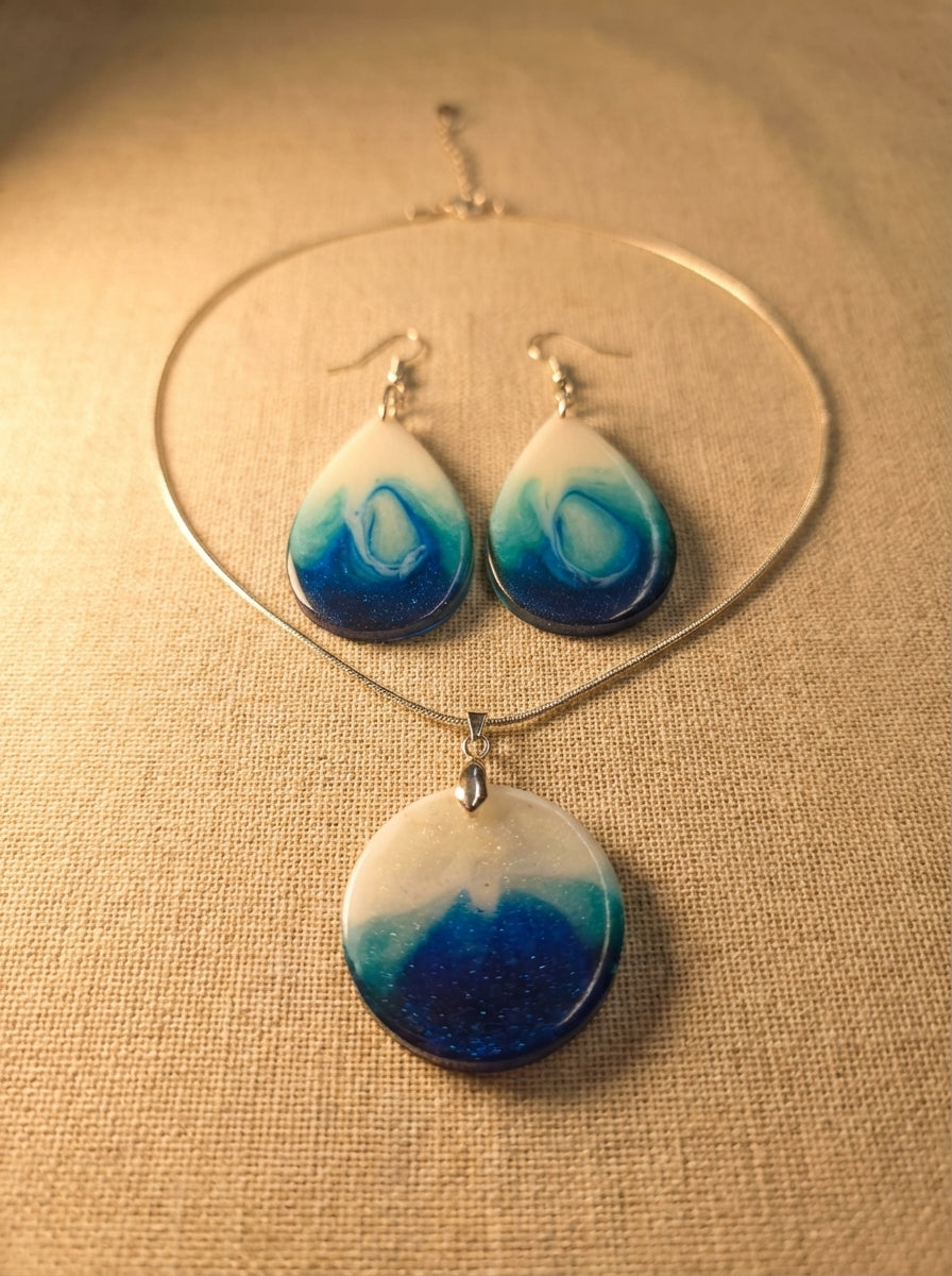 Ocean Wave Effect Pendant and Teardrop Earrings Set