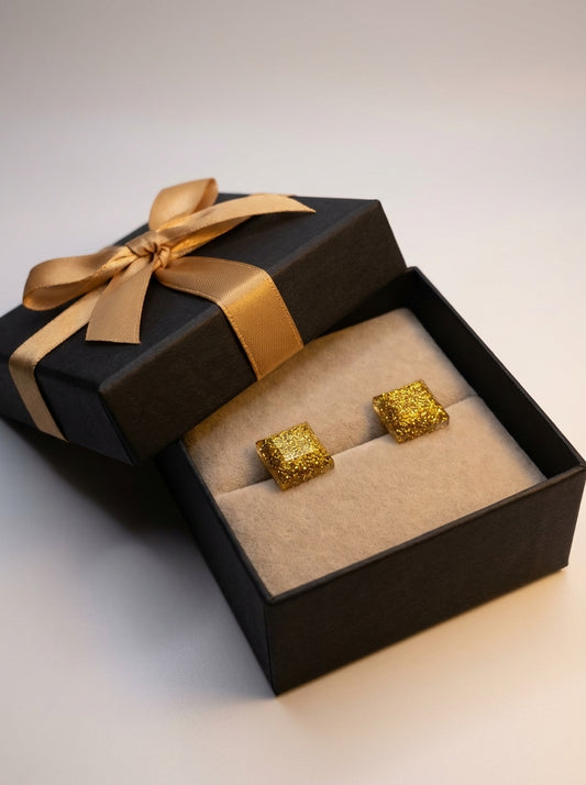Gold squared golden shimmering earrings