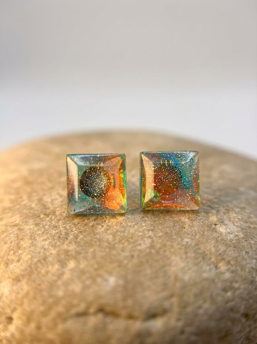 Iridescent Metallic Pigment Square Earrings